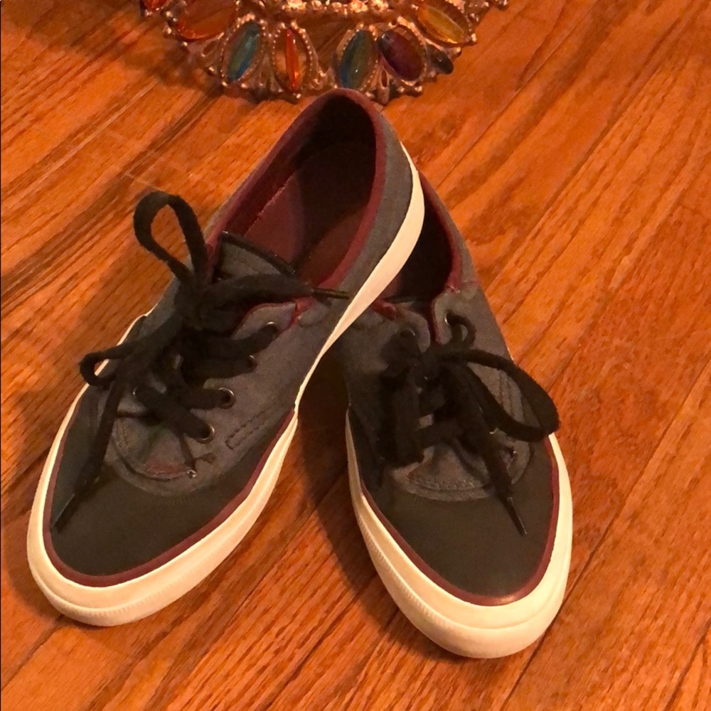 Hard to find Converse